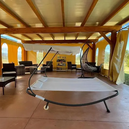 Hébergement de vacances Rustic Holiday In With Swimming Pool