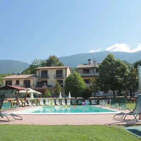 Rustic Holiday In With Swimming Pool *