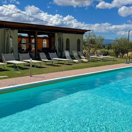 Rustic Holiday In With Swimming Pool Dom wakacyjny *