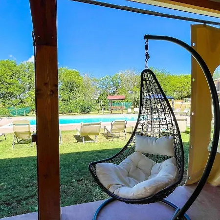 Rustic Holiday In With Swimming Pool Hébergement de vacances Assise