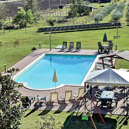Rustic Holiday In With Swimming Pool