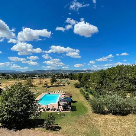 Hébergement de vacances Rustic Holiday In With Swimming Pool Assise